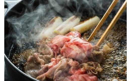 黒毛和牛ロースすき焼き用(約300g)！ A4等級以上 牛肉 すき焼き 国産 九州 肉 和牛 肉 牛 贈答品 ギフト 霜降り すきやき 肉贈答品 プレゼント【バクロ】【A-1154H】