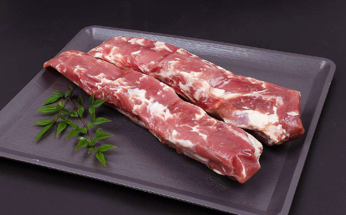 鹿児島県産黒豚ヒレブロック(計約1kg・約500g×2本)！国産 豚 豚肉 肉 食品 肉類 冷凍 ヒレ肉 ブロック 九州 ヒレカツ ステーキ ローストポーク【エーエフ企画】【A-1426H】