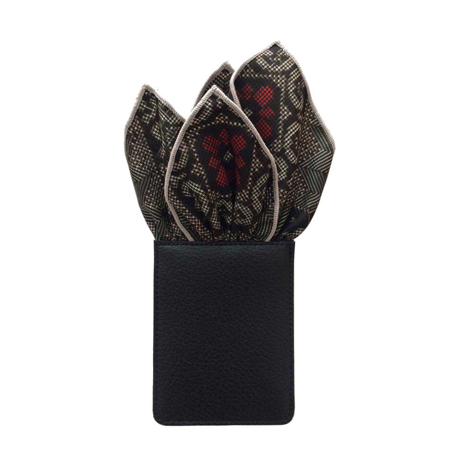 【ギフト用】本場大島紬ポケットチーフ 龍郷柄（赤）クラッシュタイプ（かがり糸ベージュ）　A018-001-01