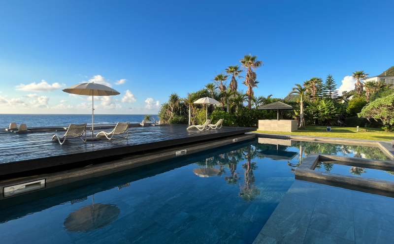 【1泊2名様 朝食付】衣-GIN- スイート ティダムーン宿泊券　A091-007