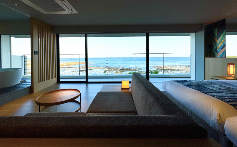 【1泊2名様 朝食付】衣-GIN- スイート ティダムーン宿泊券　A091-007