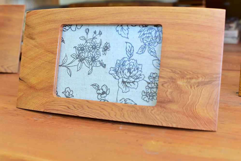 屋久杉 くり抜きフォトフレーム＜島屋工房＞