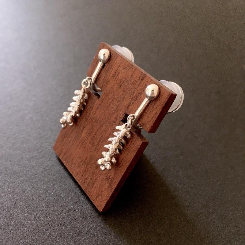 Ceder leaf (イヤリング／クリップ式金具）【受注制作】