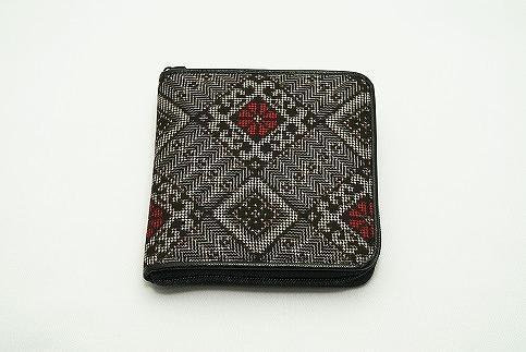 大島紬　ファスナー付き財布（泥龍郷　赤）