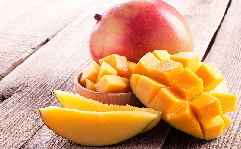 南国奄美の秀品アップルマンゴー 約2kg【2025年発送】 鹿児島県 奄美群島 奄美大島 龍郷町 国産 奄美産 青果 果物 くだもの フルーツ 南国 トロピカル デザート スイーツ 濃厚 とろける 甘い アップルマンゴー 秀品 2kg