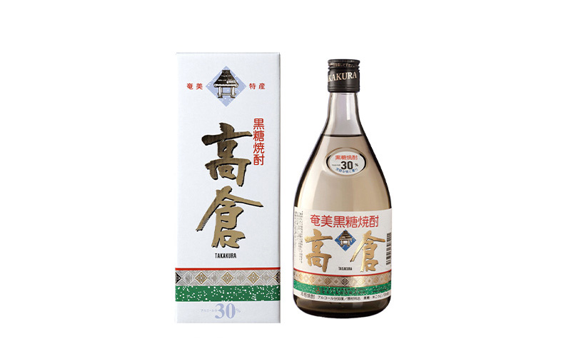 奄美黒糖焼酎 高倉 30度（720ml×3本） 鹿児島県 奄美群島 奄美大島 龍郷町 黒糖 焼酎 お酒 蒸留酒 アルコール 糖質ゼロ プリン体ゼロ 低カロリー 晩酌 ロック 水割り お湯割り 炭酸割り お取り寄せ 720ml 3本