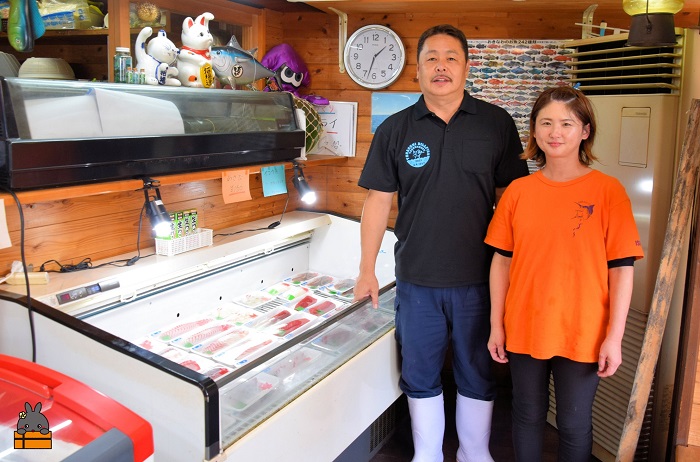 《地魚専門店 鮮魚 魚一さん直送便》～徳之島獲れ！“大”伊勢海老（1尾） （ 伊勢えび イセエビ 伊勢えび 伊勢エビ えび エビ 海老 鍋 ご馳走 海の幸 料理 焼き 人気 海産物 家族 正月 お祝い ）