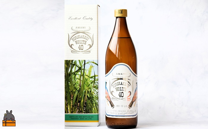 《蔵元直送便》大人が楽しむ国産ホワイトラム酒（スピリッツ）ルリカケスホワイト40度（900ml×10本）（ 酒 モヒート カクテル ラムコーク 炭酸割り ロック スイーツ作り 高岡醸造 アルコール40度 徳之島 奄美 鹿児島 ）