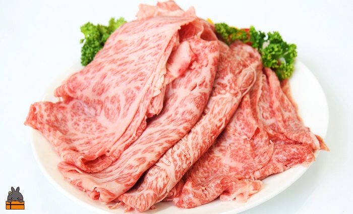 《年末限定受付》徳之島美味しいモノ定期便 ( 黒毛和牛 A5 ハンバーグ 牛肉 惣菜 冷凍 マンゴー 完熟マンゴー 果物 フルーツ 徳之島 奄美 鹿児島 うれしい 美味しい カミチク )