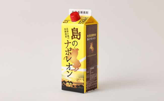 【鹿児島県天城町】本格 黒糖焼酎 島のナポレオン 紙パック 900ml×3本ｾｯﾄ 計2.7L A-32