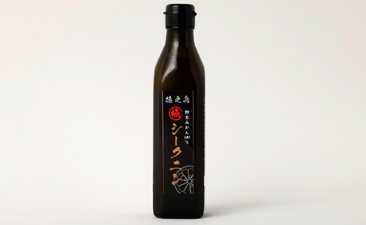 徳之島 天城町 野生みかん100％ シークニン果汁 2本（300ml×2本 計600ml）シークニン 果汁 野生 みかん