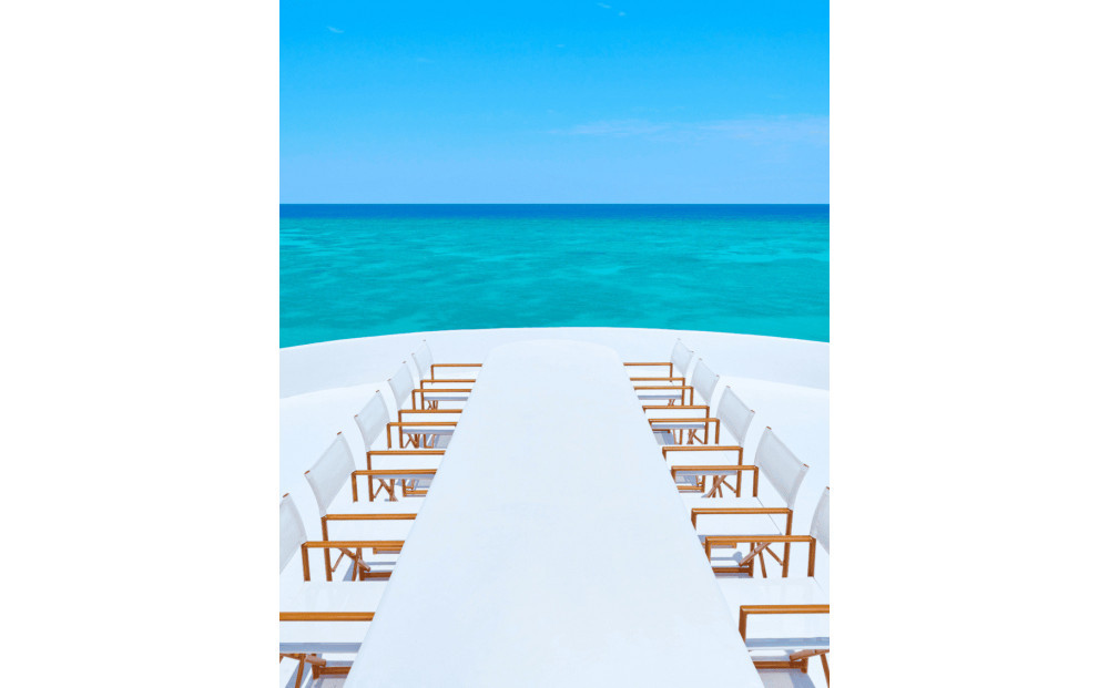 ããªã·ã¢ãªãŸãŒããšãã³ã¹ã€ãŒããŽã£ã©ãºã¢å®¿æ³åžïŒ1æ³æé£ä»ïŒ