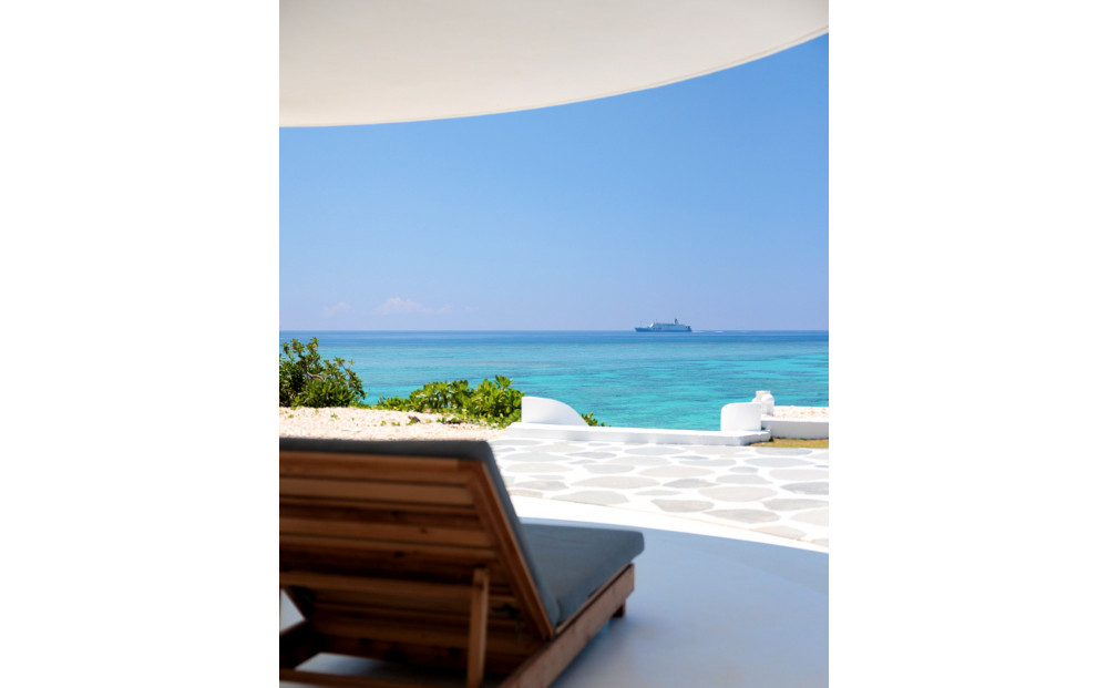 ããªã·ã¢ãªãŸãŒããšãã³ã¹ã€ãŒããŽã£ã©ãºã¢å®¿æ³åžïŒ1æ³æé£ä»ïŒ