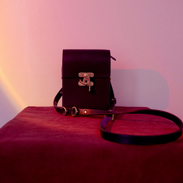 ã·ã§ã«ããŒããã° é«çŽ å®å
šãã³ãã¡ã€ã Sonne ShoulderBag TAIZAN