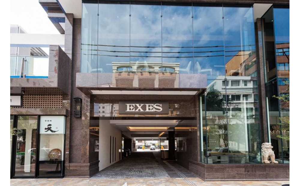 【沖縄かりゆしリゾートＥＸＥＳ那覇（エグゼス那覇）】平休日1泊朝食付 ペア宿泊券《プレミアツイン》