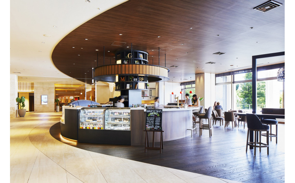 ノボテル沖縄那覇/平休日1泊朝食付 ペア宿泊券(テラススイートツイン）