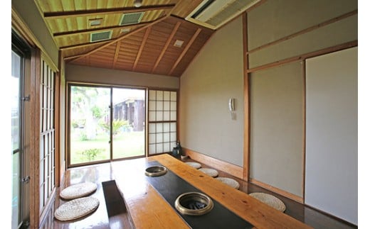 炭火焼肉レストラン石垣屋　食事券(プレミアムコース) YI-5-1 