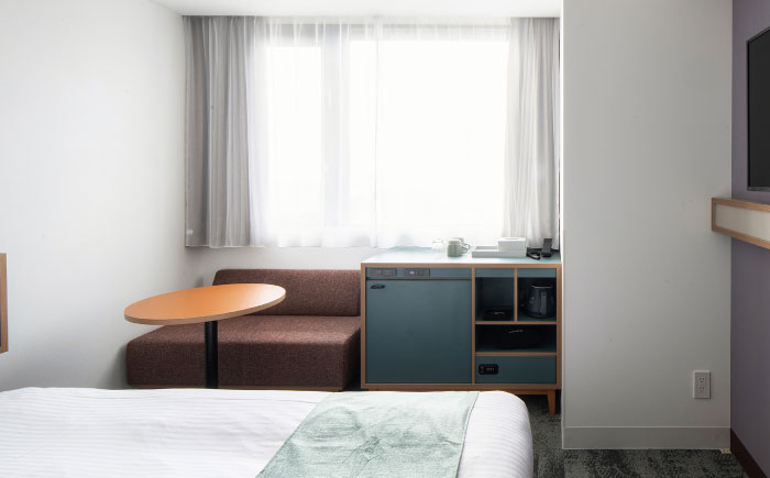 レフ沖縄アリーナ by ベッセルホテルズ ダブルルーム 1泊2日 宿泊券 (1〜2名様/朝食付き) 宿泊利用券 沖縄旅行 ホテル チケット ギフト 沖縄市 / 株式会社すこやかホールディングス [BCAP001]