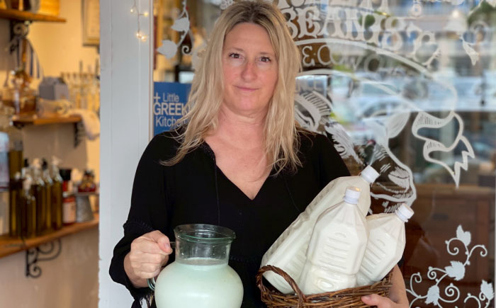 Cheeseanista チーザニスタ 沖縄ヨーグルト×8 乳製品 ギフト お取り寄せ 腸活 沖縄市 / 株式会社Little GREEK Kitchen [BCAT005]