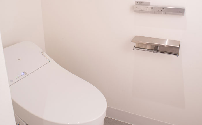 レフ沖縄アリーナ by ベッセルホテルズ スタンダードルーム 1泊2日 宿泊券 (1〜2名様/朝食付き) 宿泊利用券 沖縄旅行 ホテル チケット ギフト 沖縄市 / 株式会社すこやかホールディングス [BCAP002]