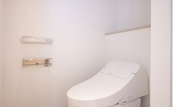 レフ沖縄アリーナ by ベッセルホテルズ スーペリアツインルーム 1泊2日 宿泊券 (1〜2名様/朝食付き) 宿泊利用券 沖縄旅行 ホテル チケット ギフト 沖縄市 / 株式会社すこやかホールディングス [BCAP003]