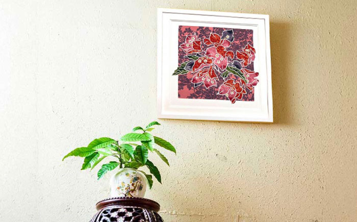 【宏次染工房 / 沖縄県認定工芸士 金城宏次】紅型額装 『ブーゲンビリア』 絵画 額入り 伝統工芸品 おしゃれ 沖縄市 / コザ工芸館ふんどぅ [BCAU009]