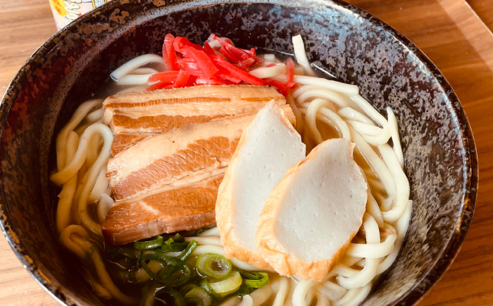 【全6回定期便】沖縄そば (豚三枚肉) 4食セット おきなわそば お土産 取り寄せグルメ ギフト おすすめ 沖縄市 / だるまそば [BCAO014]