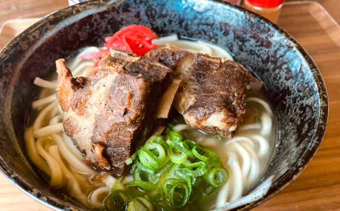 【全6回定期便】沖縄そば 4種類食べ比べセット (三枚肉・ソーキ・軟骨ソーキ・てびち) おきなわそば ソーキそば ギフト お土産 おすすめ 沖縄市 / だるまそば [BCAO011]