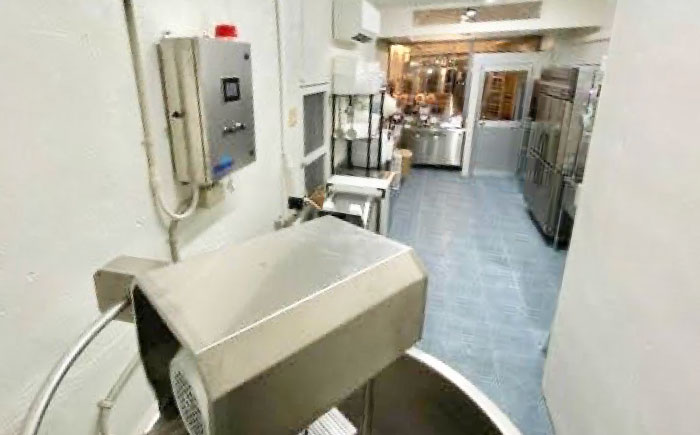 Cheeseanista チーザニスタ Little Island tyri (ギリシャ風マリネードチーズ 牛乳×2) ＆ 沖縄ヨーグルト×3 沖縄市 / Little GREEK Kitchen [BCAT003]