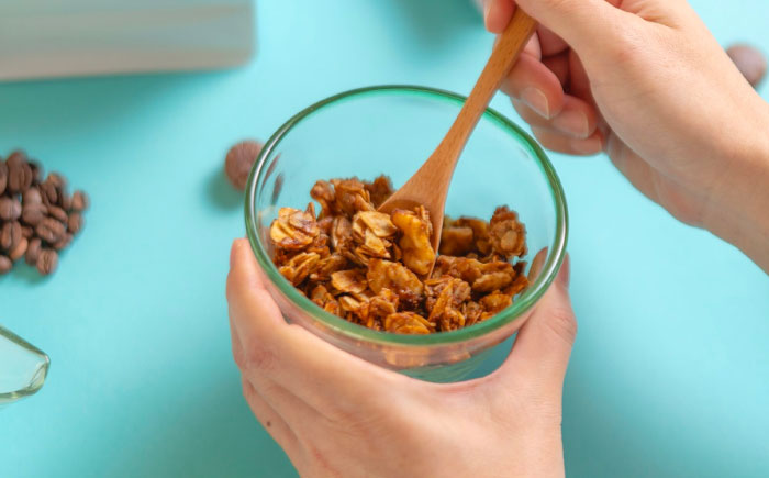 MOLE / おどれ、グラノーラ & ひろがる、コーヒーセット (中挽) 詰め合わせ 焼き菓子 コーヒー豆 粉 深煎り ギフト 沖縄市 / みやんち STUDIO&COFFEE [BCCX024-02]