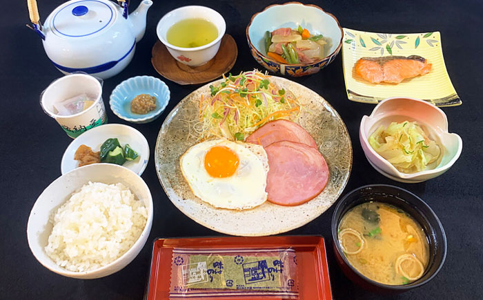 デイゴホテル 館内利用券 4000円分 宿泊券 ホテル クーポン チケット ギフト 沖縄市 / 株式会社でいごホテル [BCBV003]