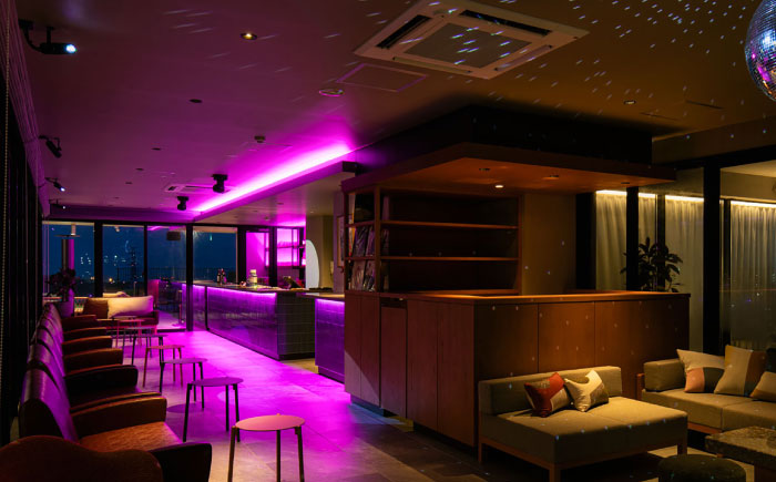 レフ沖縄アリーナ by ベッセルホテルズ ダブルルーム 1泊2日 宿泊券 (1〜2名様/朝食付き) 宿泊利用券 沖縄旅行 ホテル チケット ギフト 沖縄市 / 株式会社すこやかホールディングス [BCAP001]