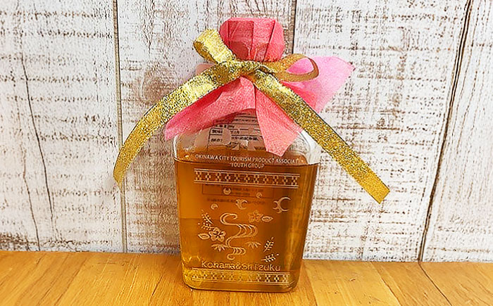 沖縄県産はちみつ 『みつしずく』 200ml (百花蜂蜜 / ミンサー柄ボトル入り) 蜂蜜 はちみつ ハチミツ 国産 ギフト 沖縄市 / 沖縄市観光物産センター夢プラザおきなわ [BCBE001]