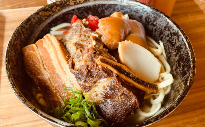 【全6回定期便】だるまそば 4食セット (三枚肉・ソーキ・軟骨ソーキ・てびち) 沖縄そば おきなわそば ソーキそば お土産 ギフト おすすめ 沖縄市 / だるまそば [BCAO008]