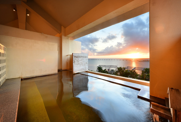 【琉球温泉 瀬長島ホテル】1泊朝食付きペアご宿泊券｜ホテル 宿泊 瀬長島ホテル 朝食付き ペア宿泊 沖縄 旅行 沖縄旅行 琉球温泉 1泊 沖縄県 豊見城市(AF001)