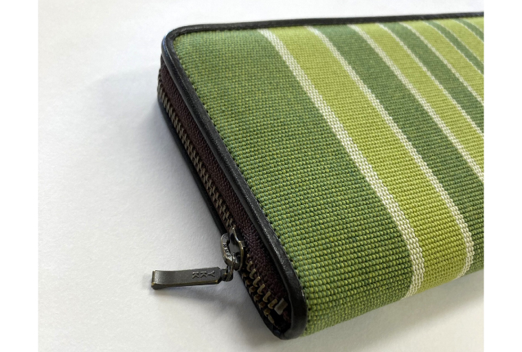 ウージ染めラウンドファスナー束入れ長財布(AI037)