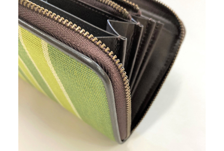 ウージ染めラウンドファスナー束入れ長財布(AI037)