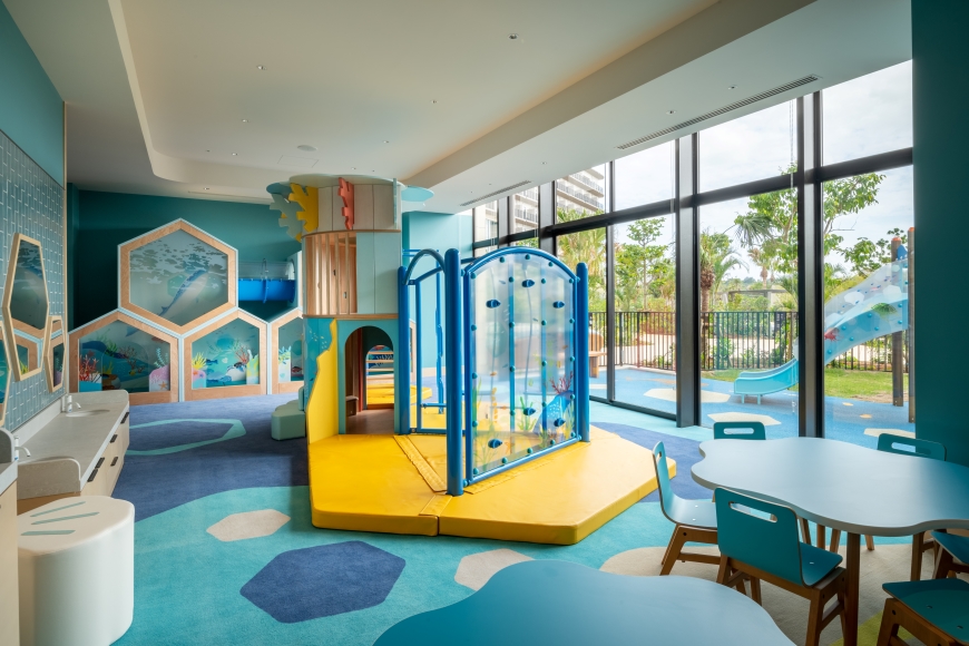 クルトン　沖縄県発　沖縄本島・宮古島のお届け先様限定　ES-HD63P JQ004 ヒルトン沖縄宮古島リゾートご利用券【90,000円】｜JAL