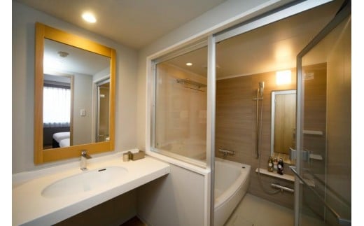 ホットクロスポイントサンタモニカ　宿泊券（朝食付）（XH01）