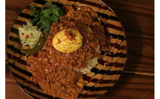 MOSESU CURRYの島カレーシリーズ　島らっきょうとひき肉のカレー 250g×3食（FP004）