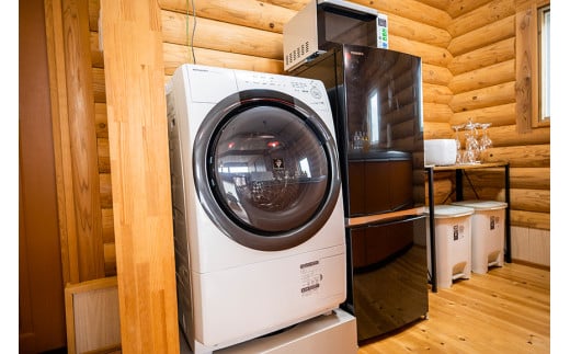 DV10ããã³ã®ããã«villaå®®å€å³¶å®¿æ³åžïŒ1æ³2æ¥2åæ§åïŒ