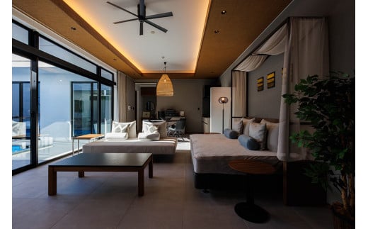 EG001ãCLASS THE FIRSTã12,000ååã¯ãŒãã³