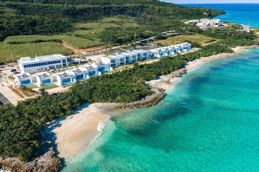 ブルーオーシャン ホテル＆リゾート 宮古島ロイヤルスイートヴィラ ペア宿泊券（1泊朝食付）※プライベートプール付（FB002）