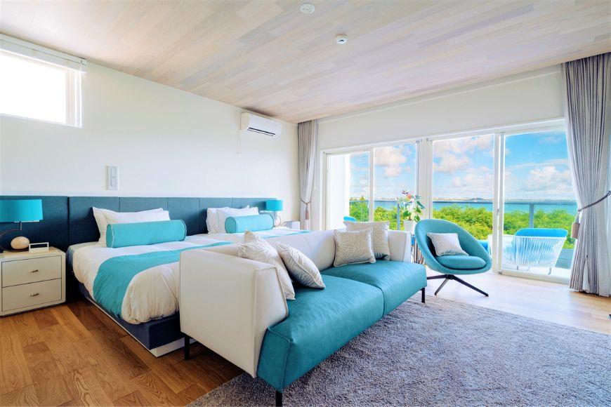 ブルーオーシャン ホテル＆リゾート 宮古島ロイヤルスイートヴィラ ペア宿泊券（1泊朝食付）※プライベートプール付（FB002）