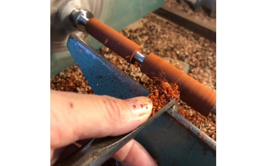 ギュッと沖縄のボールペン (ノック式／金具：黒色)   I  ボールペン ノック式 文房具 雑貨 ブラック ペン シンプル ギフト  沖縄県 南城市