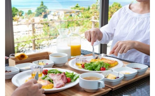 癒やしを求めて、全室スイートルーム　古宇利島リゾートホテルペア1泊2日2食付き（沖縄県・ワンスイートザ・テラス）