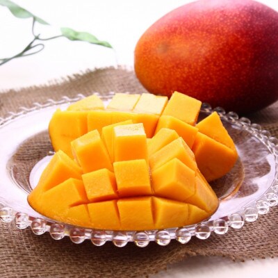 【2026年7月から順次発送・贈答用】富平農園のアーウィンマンゴー1kg(2〜3玉)【配送不可地域：離島】【1726880】