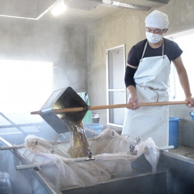 古宇利島産の黒糖セット(純黒糖2袋&粉黒糖1袋)【1727416】