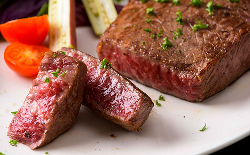 もとぶ牛モモステーキ(自宅用)400ｇ 県産和牛 黒毛和牛 国産 牛肉 牛 ブランド 和牛 人気 オススメ おすすめ グルメ 贅沢 高級 3等級以上 お取り寄せ 贈答用 美ら海 冷凍 沖縄 本部町