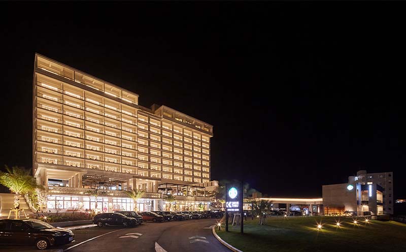 【アラマハイナコンドホテル】スーペリアルーム1泊朝食付 ペア宿泊券 ホテル 宿泊 リゾート 旅 観光 国内旅行 旅行 チケット 沖縄県 本部町